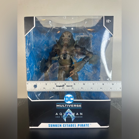 McFarland Toys Sunken Citadel Pirate Aquaman and the Lost Kingdom Mega Figure - Picture 12 of 13